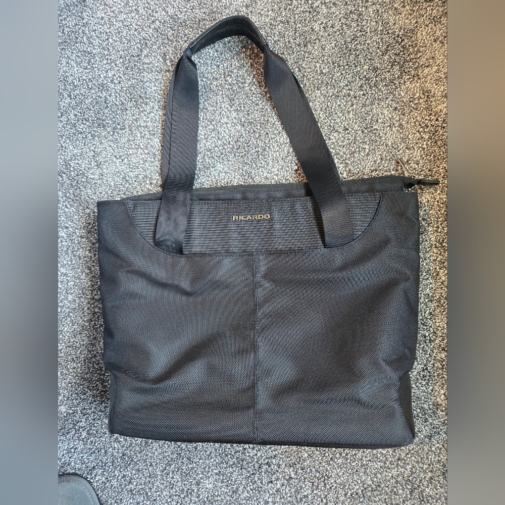 Ricardo travel tote carry on  with luggage sleeve, black